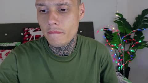 Snapshot of hyb_noctilux chatting on 12-02-25, 02:39 Call me sinner... online show from 12-02-25, 02:39