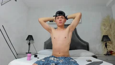 hydan_ online show from 06-08-26, 10:10