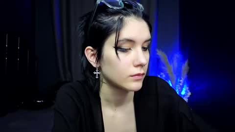 Snapshot of hyeon_jin chatting on 03-04-25, 08:16 Hyeon Jin online show from 03-04-25, 08:16