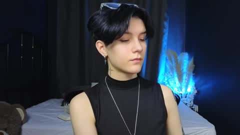 Snapshot of hyeon_jin chatting on 03-12-25, 04:56 Hyeon Jin online show from 03-12-25, 04:56