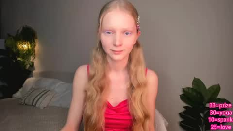 Snapshot of hypnoootic chatting on 04-29-26, 05:06 Jenny online show from 04-29-26, 05:06