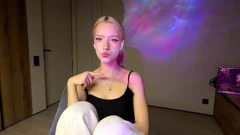 Anny online show from 06-09-26, 07:03