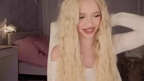 Joselle online show from 06-17-26, 11:38