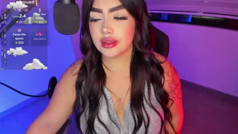 Snapshot of i_am_ari chatting on 12-22-24, 01:01 Ari online show from 12-22-24, 01:01