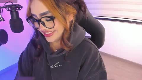 Ari online show from 01-08-26, 01:41