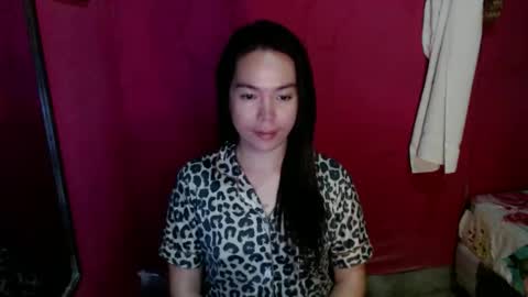 Snapshot of i_am_ur_destiny chatting on 11-19-25, 05:57 Just ask me online show from 11-19-25, 05:57