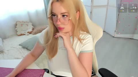 HiI am  EvaPVT is open  online show from 07-21-26, 12:40
