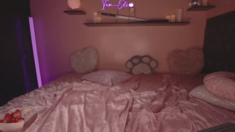       online show from 02-15-26, 01:24