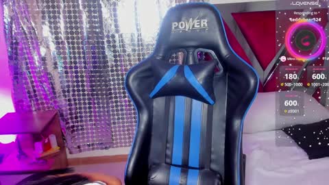 Snapshot of iam_iisabela chatting on 01-27-25, 03:47 Isa online show from 01-27-25, 03:47