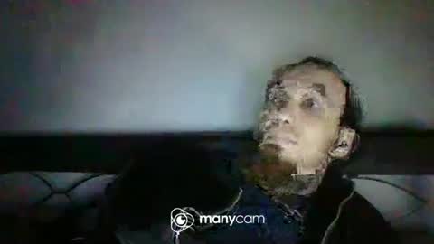 Snapshot of iam_leooo chatting on 03-05-25, 06:33 juan and roxana online show from 03-05-25, 06:33