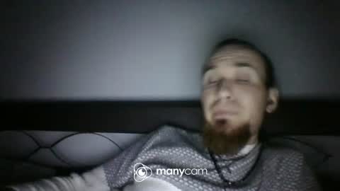 Snapshot of iam_leooo chatting on 03-10-25, 03:20 juan and roxana online show from 03-10-25, 03:20