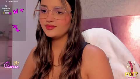 iam_lina online show from 04-17-26, 11:46