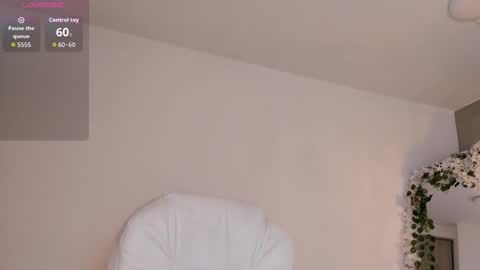 Snapshot of iam_sofii chatting on 09-18-25, 07:49 sofi online show from 09-18-25, 07:49