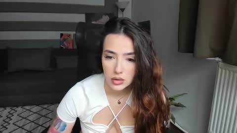 Snapshot of iamababygal chatting on 12-12-24, 09:19 Baby Gal online show from 12-12-24, 09:19