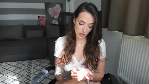 Snapshot of iamababygal chatting on 09-23-25, 07:44 Baby Gal online show from 09-23-25, 07:44