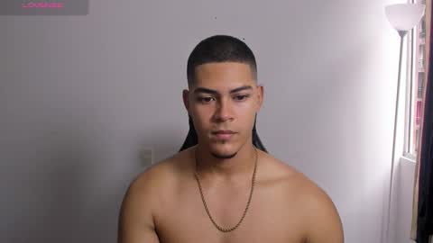 Dylan  independent model  online show from 02-12-26, 12:00