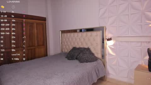 iamjuanjoc online show from 06-25-26, 03:39