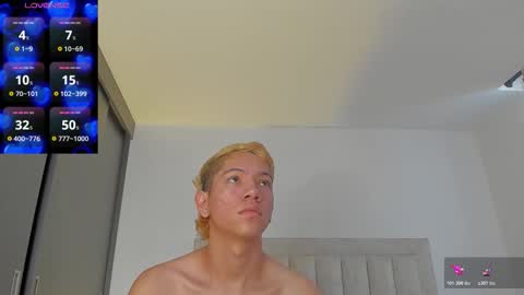 Juliiiiian online show from 11-11-25, 12:16