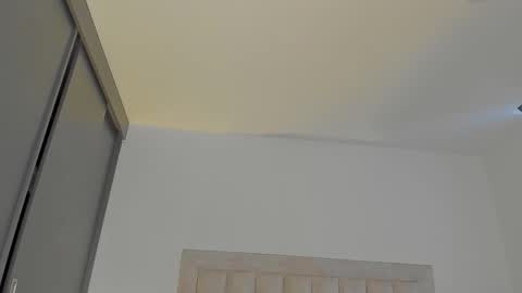 Juliiiiian online show from 11-25-25, 11:54