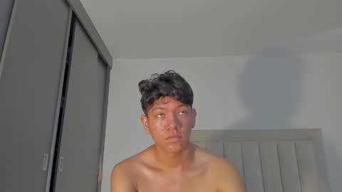 Juliiiiian online show from 07-05-26, 11:17