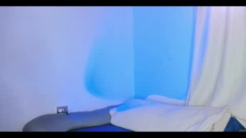 Snapshot of iamlara1 chatting on 05-08-26, 04:01 Lara online show from 05-08-26, 04:01