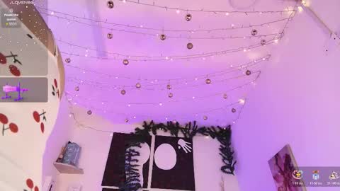 Snapshot of iamlola_ chatting on 12-04-25, 06:38 IM LOLA online show from 12-04-25, 06:38