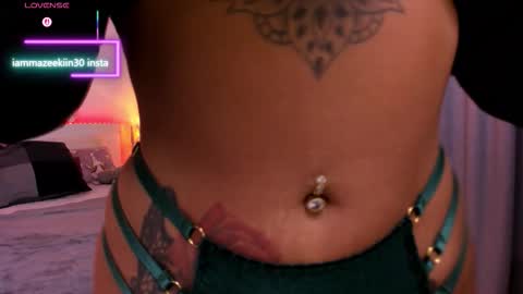 Snapshot of iammazeekiin30 chatting on 12-14-25, 11:15 Maze online show from 12-14-25, 11:15