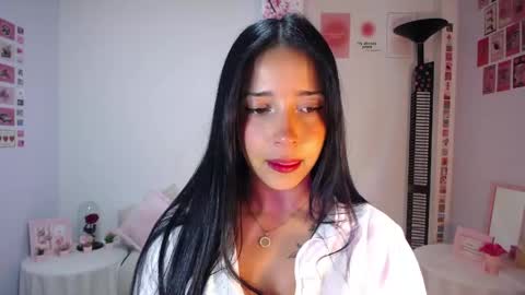Snapshot of iamroxanne chatting on 04-26-26, 03:48 Camila online show from 04-26-26, 03:48