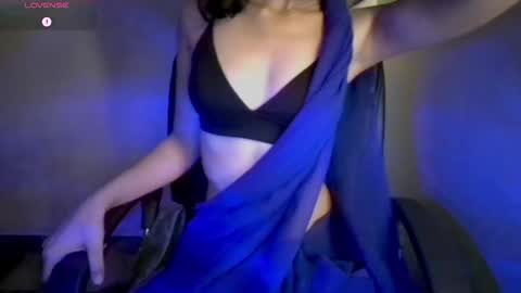 Snapshot of iamsweethoney chatting on 09-25-25, 07:06 hainnahh online show from 09-25-25, 07:06