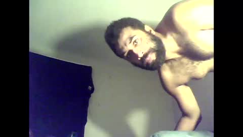 iamtheone403 online show from 10-11-25, 04:22