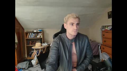 iamtommyparker online show from 11-04-25, 10:09