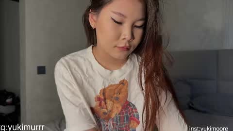 iamyuki_ online show from 04-22-26, 12:24