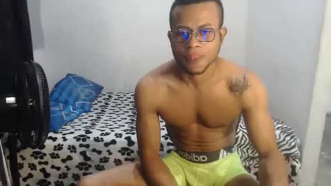 Snapshot of ian_tuner chatting on 12-21-25, 02:08 ian_tuner online show from 12-21-25, 02:08