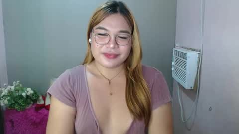 Snapshot of iana_whorexxx chatting on 12-20-24, 06:13 iana online show from 12-20-24, 06:13