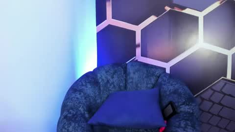 Ian  online show from 05-29-26, 03:59