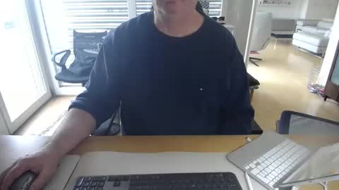 Snapshot of iandy12 chatting on 02-09-25, 12:52 iandy12 online show from 02-09-25, 12:52