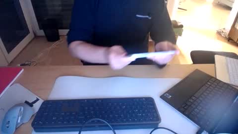 Snapshot of iandy12 chatting on 11-20-25, 11:04 iandy12 online show from 11-20-25, 11:04