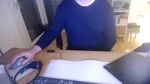 Snapshot of iandy12 chatting on 11-24-25, 10:53 iandy12 online show from 11-24-25, 10:53