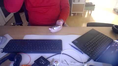 Snapshot of iandy12 chatting on 11-27-25, 10:23 iandy12 online show from 11-27-25, 10:23