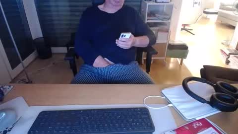 iandy12 online show from 06-02-26, 10:01