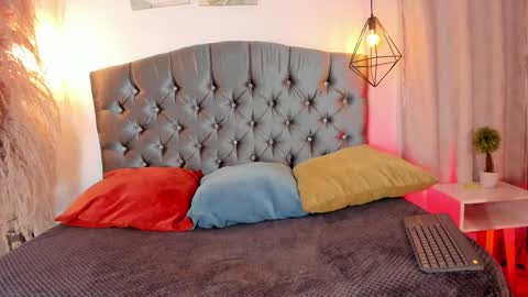 ian  online show from 10-26-25, 02:39