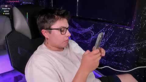 ian online show from 09-24-25, 08:34