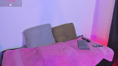 Ian Lark online show from 04-10-26, 01:33