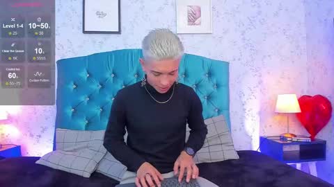 Snapshot of ianwayne_ chatting on 02-11-25, 01:51 Andrew online show from 02-11-25, 01:51