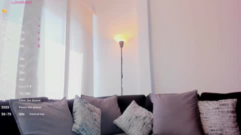 I A R A   online show from 11-10-25, 03:00