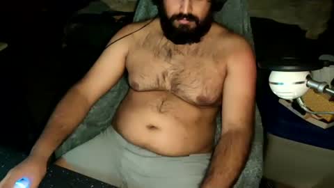 Snapshot of ibear_chat chatting on 06-13-26, 04:43 iBear0 online show from 06-13-26, 04:43