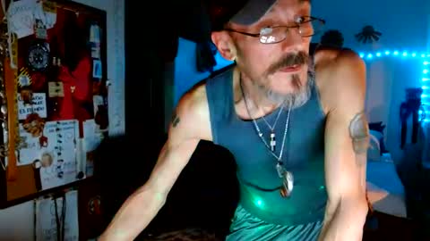 Snapshot of ibpms247 chatting on 10-06-25, 10:12 PMS online show from 10-06-25, 10:12