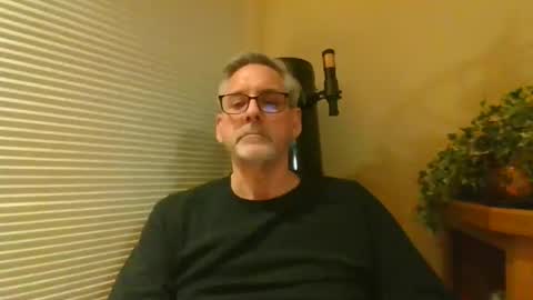 Snapshot of icanhelpu43 chatting on 02-02-25, 01:23 icanhelpu43 online show from 02-02-25, 01:23