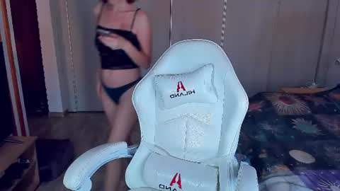 Nana online show from 06-18-26, 04:33