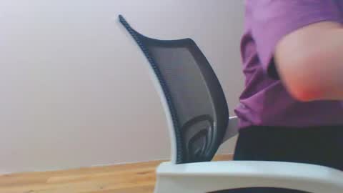 Ice online show from 01-20-25, 02:36